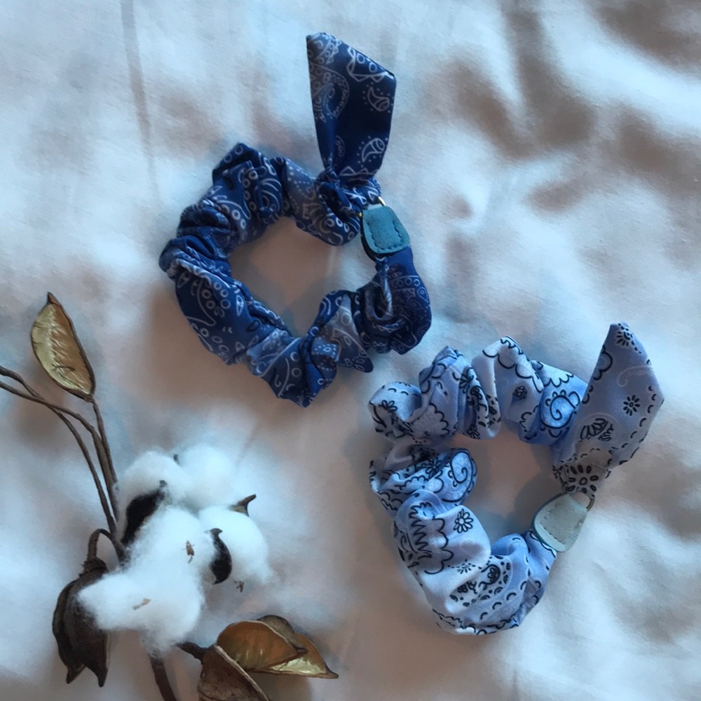 NWOT Anthro hair scrunchies